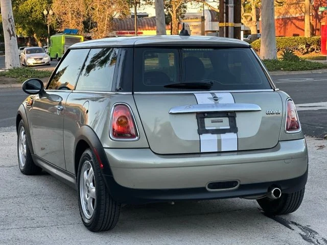 2009 Mini Mini 2nd Gen - Image 9 of 23