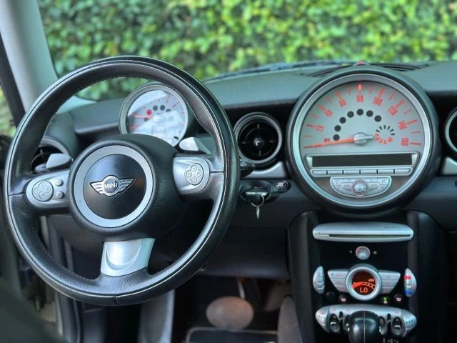 2009 Mini Mini 2nd Gen - Image 15 of 23