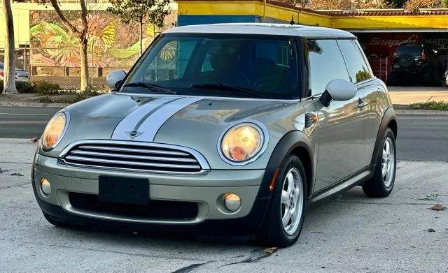 2009 Mini Mini 2nd Gen - Image 7 of 23