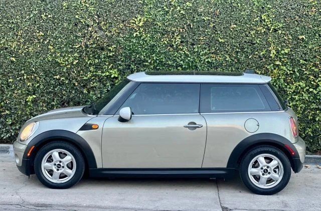 2009 Mini Mini 2nd Gen - Image 5 of 23