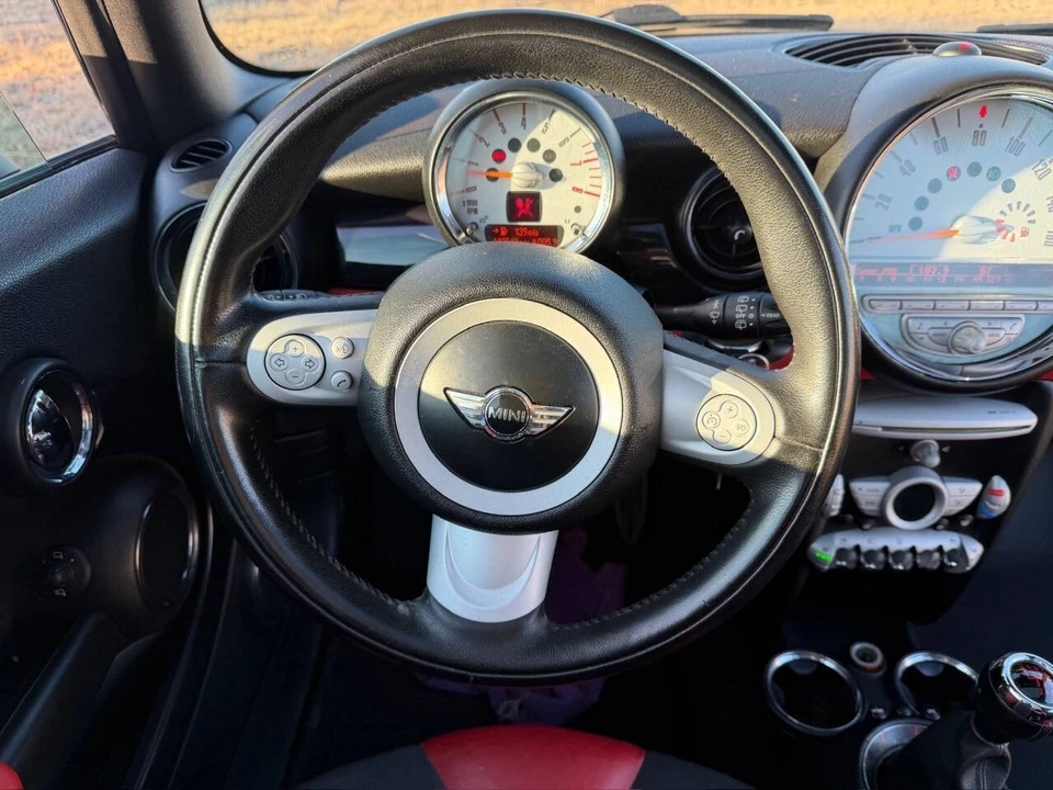2009 Mini Mini John Cooper Works 2nd Gen - Image 24 of 31