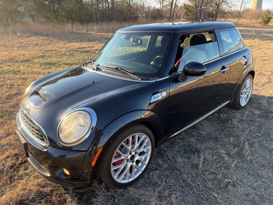 2009 Mini Mini John Cooper Works 2nd Gen - Image 2 of 31