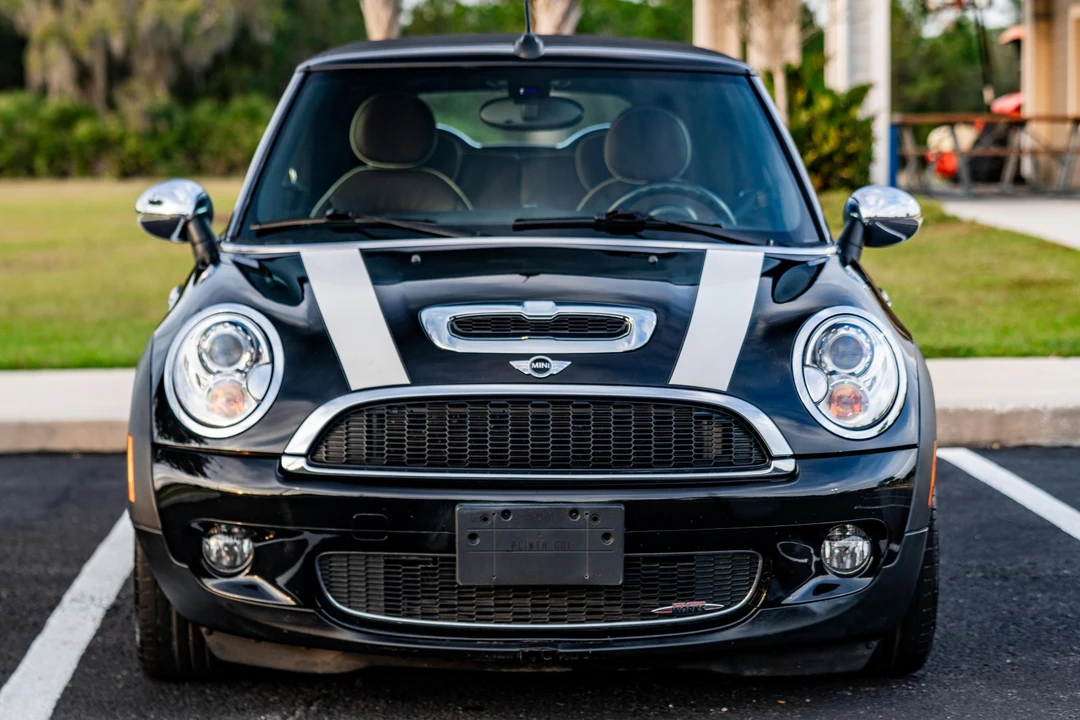 2009 Mini Mini John Cooper Works 2nd Gen - Image 2 of 31