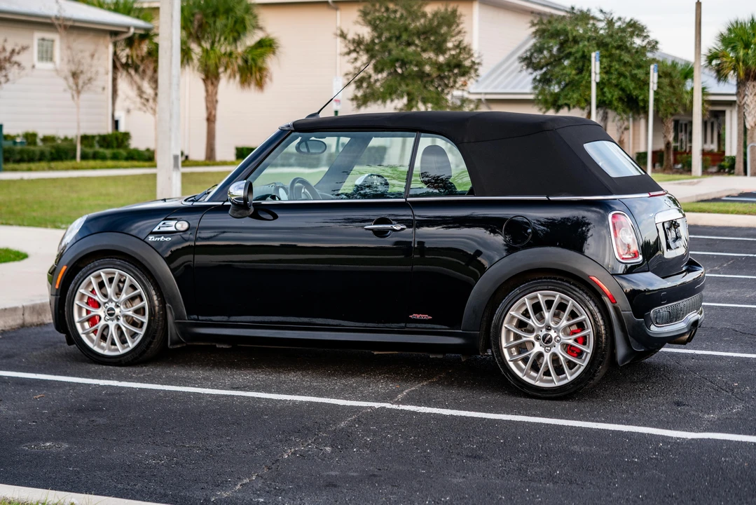 2009 Mini Mini John Cooper Works 2nd Gen - Image 15 of 31