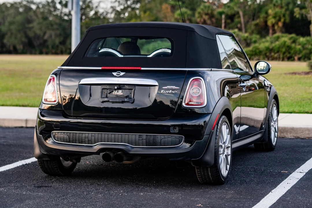 2009 Mini Mini John Cooper Works 2nd Gen - Image 19 of 31
