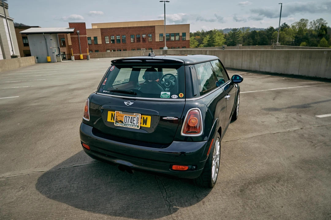 2009 Mini Mini John Cooper Works 2nd Gen - Image 11 of 27