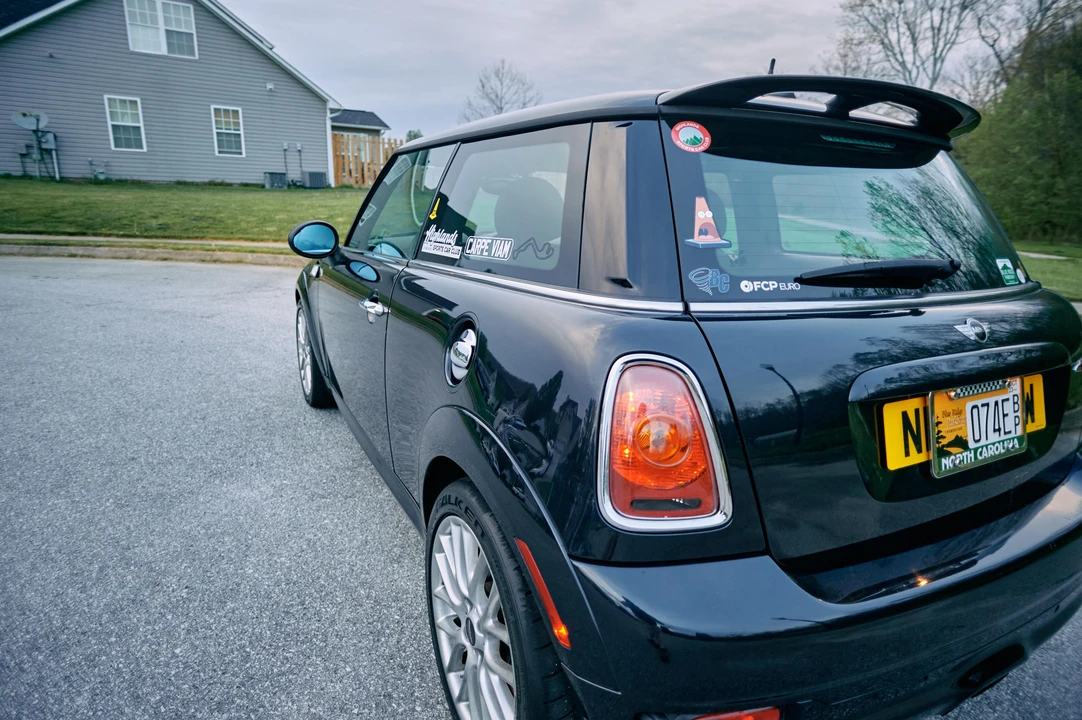 2009 Mini Mini John Cooper Works 2nd Gen - Image 19 of 27