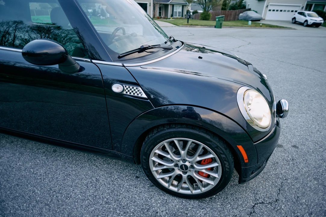 2009 Mini Mini John Cooper Works 2nd Gen - Image 23 of 27