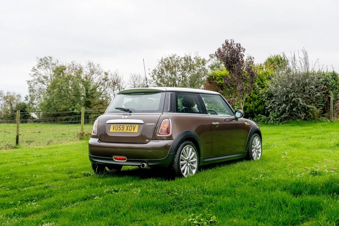 2009 Mini Mini 2nd Gen - Image 3 of 30