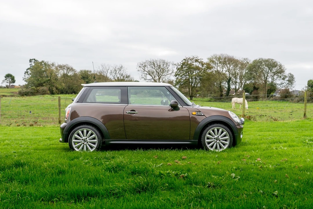 2009 Mini Mini 2nd Gen - Image 4 of 30