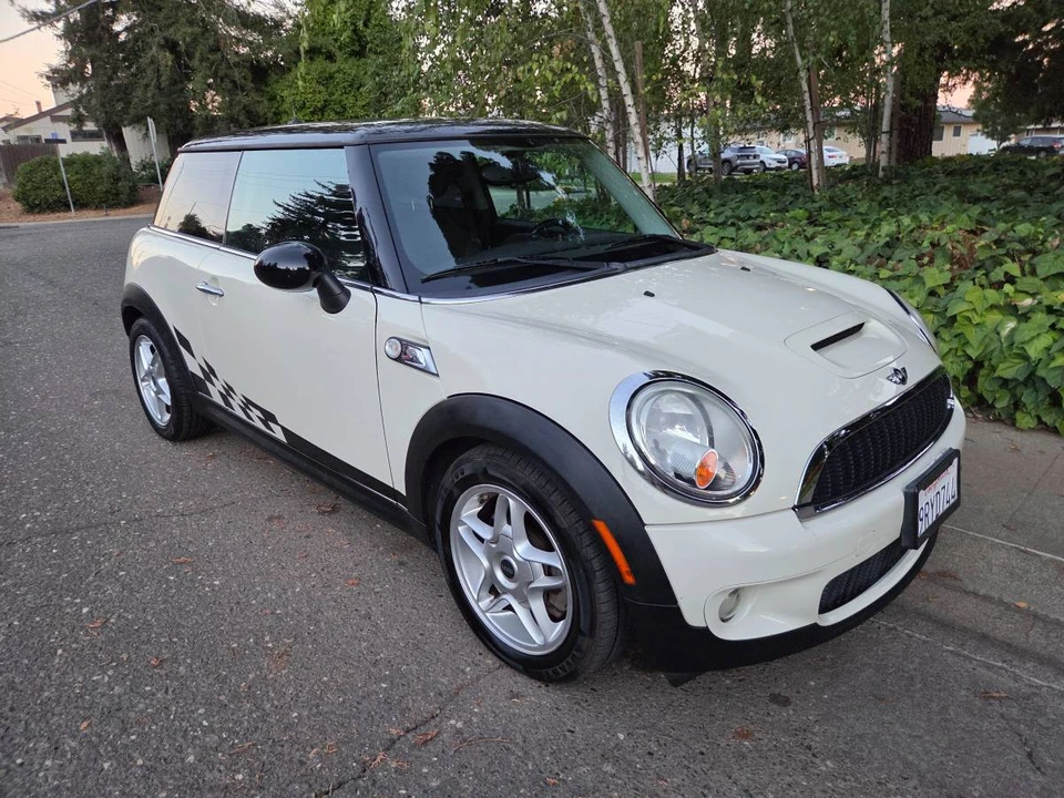 2009 Mini Mini 2nd Gen - Image 5 of 20