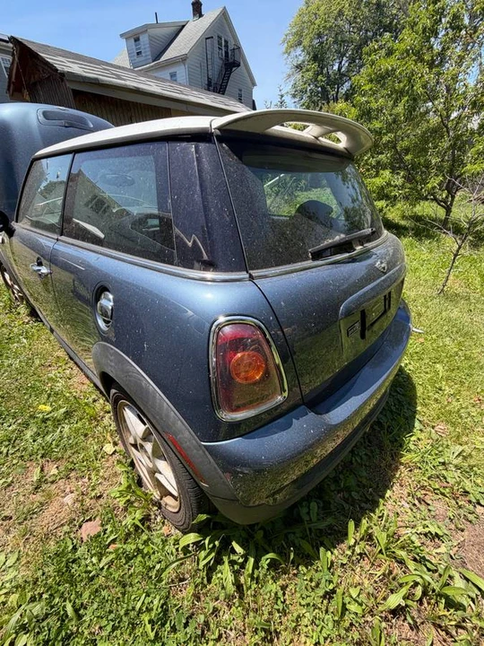 2009 Mini Mini 2nd Gen - Image 2 of 9