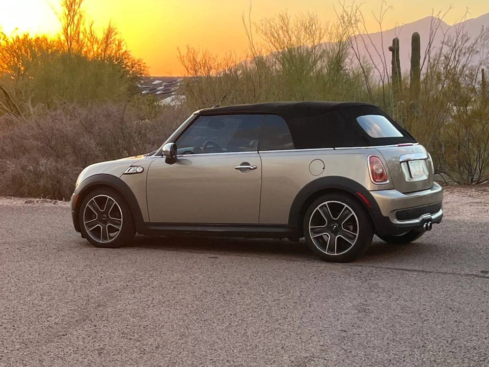 2009 Mini Mini 2nd Gen - Image 2 of 24