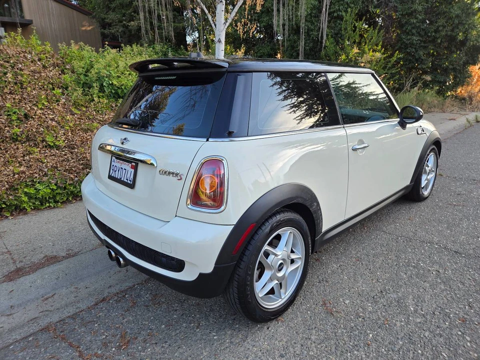 2009 Mini Mini 2nd Gen - Image 3 of 20