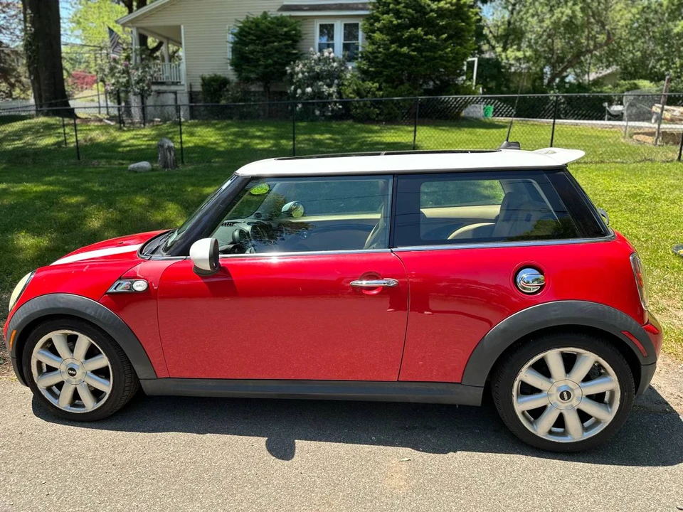 2009 Mini Mini 2nd Gen - Image 3 of 14