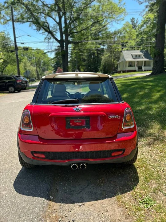 2009 Mini Mini 2nd Gen - Image 2 of 14