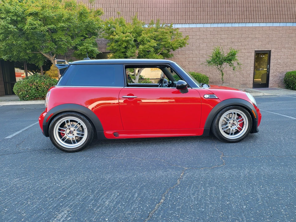 2009 Mini Mini John Cooper Works 2nd Gen - Image 10 of 31