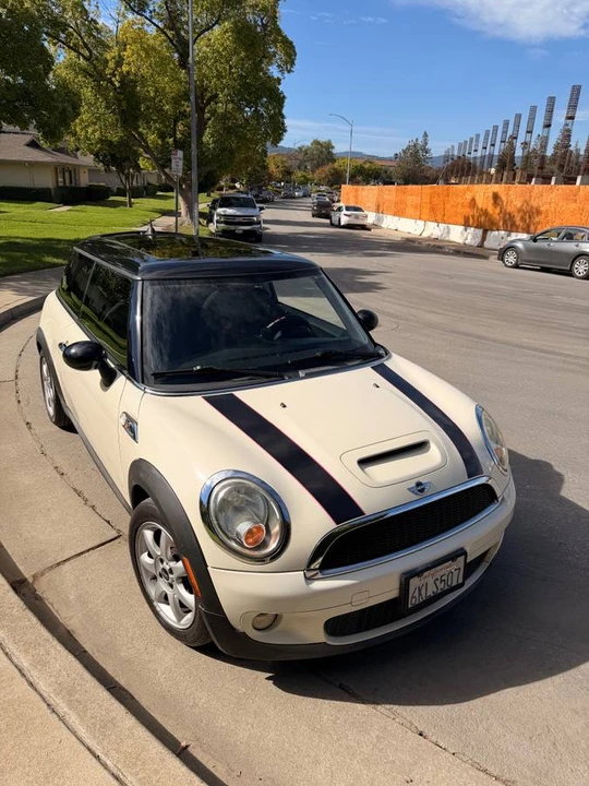 2009 Mini Mini 2nd Gen - Image 4 of 6