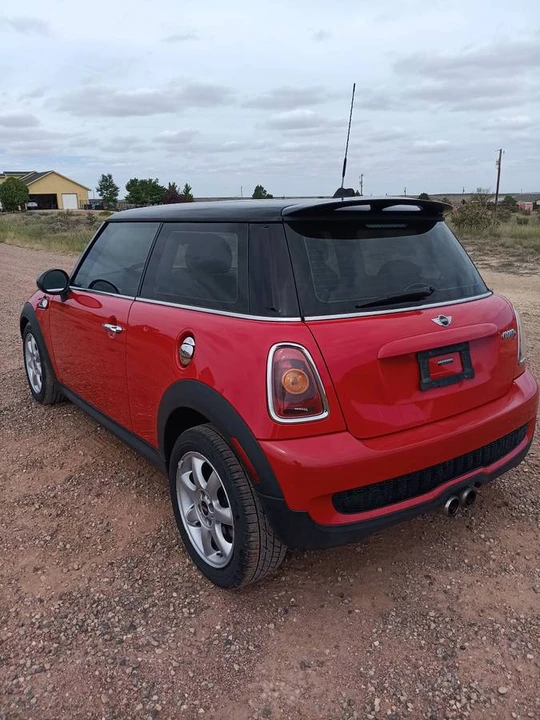 2009 Mini Mini 2nd Gen - Image 2 of 6