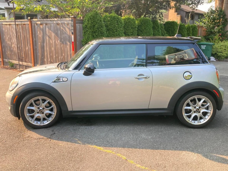2009 Mini Mini 2nd Gen - Image 11 of 12