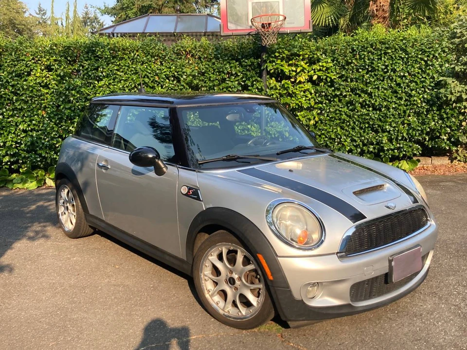 2009 Mini Mini 2nd Gen - Image 3 of 12