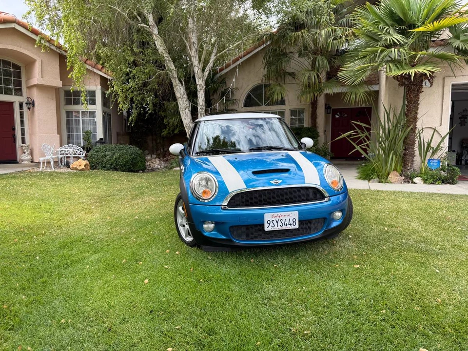 2009 Mini Mini 2nd Gen - Image 11 of 12