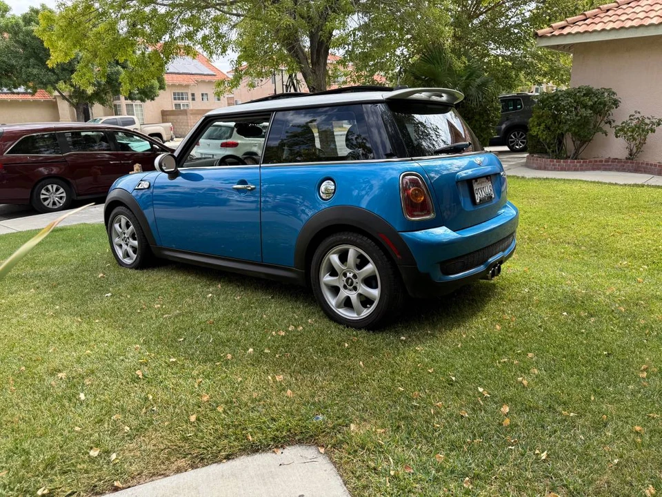 2009 Mini Mini 2nd Gen - Image 9 of 12