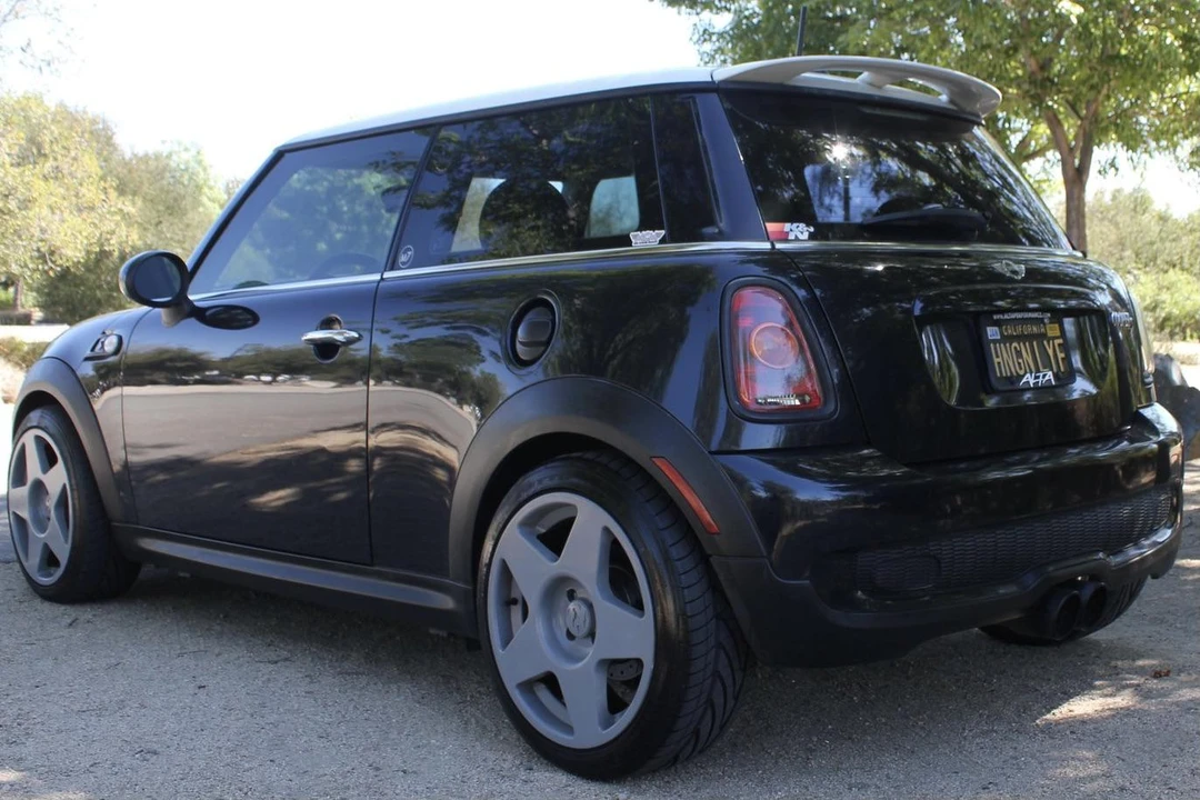 2009 Mini Mini 2nd Gen - Image 4 of 5