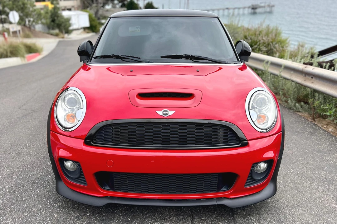 2009 Mini Mini 2nd Gen - Image 2 of 31