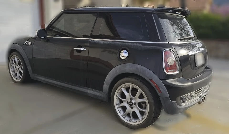 2009 Mini Mini 2nd Gen - Image 3 of 3