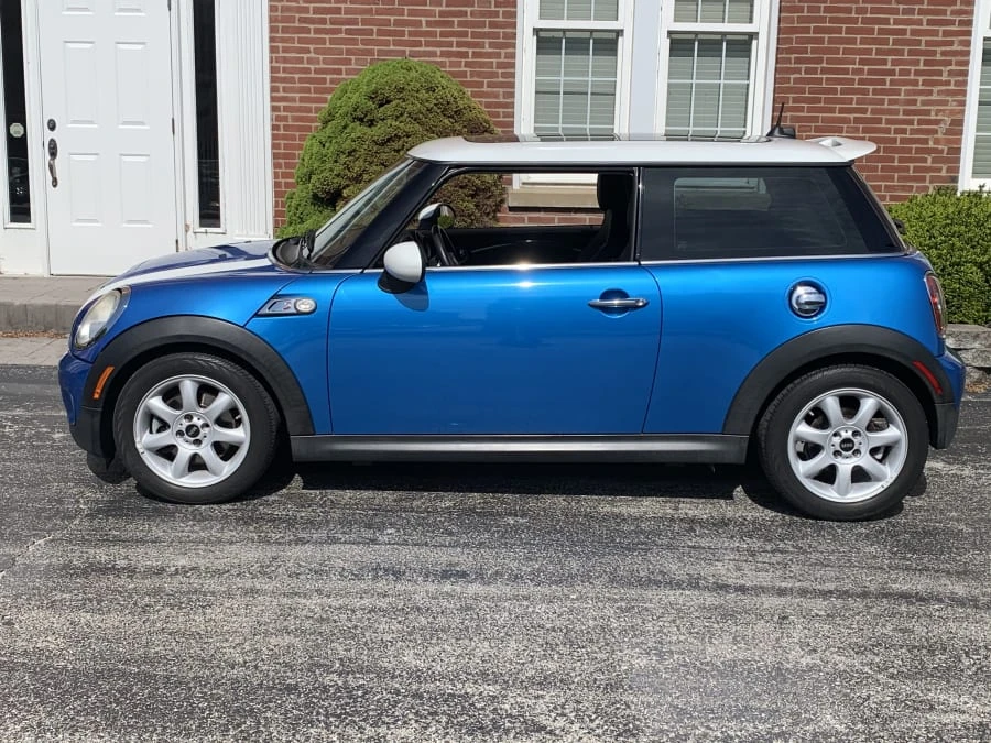2009 Mini Mini 2nd Gen - Image 2 of 7