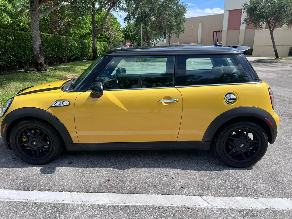 2009 Mini Mini 2nd Gen - Image 9 of 31