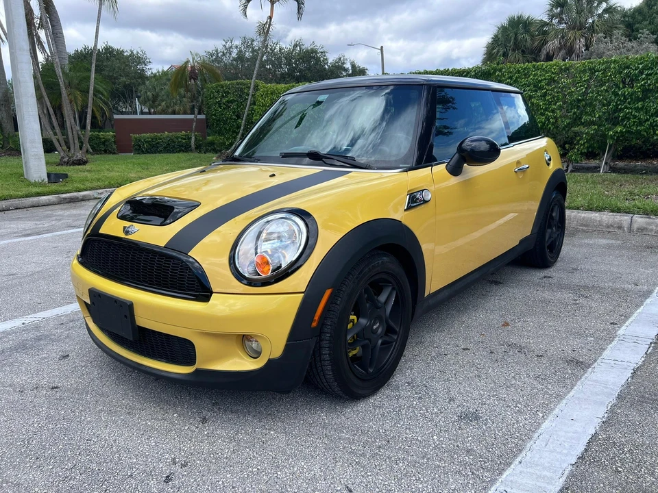 2009 Mini Mini 2nd Gen - Image 7 of 31