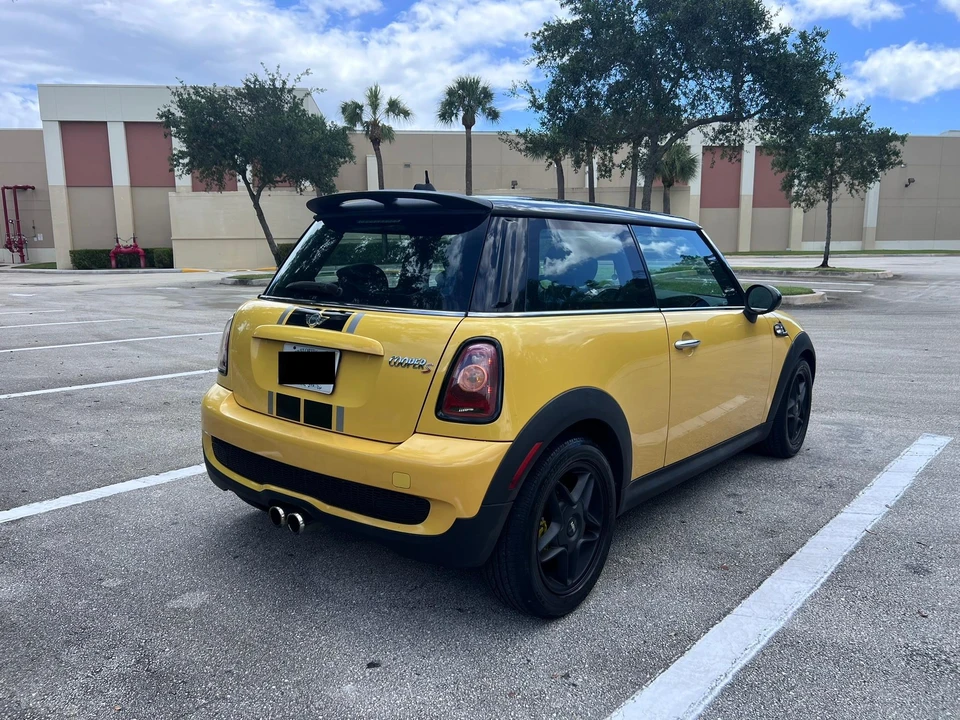 2009 Mini Mini 2nd Gen - Image 12 of 31