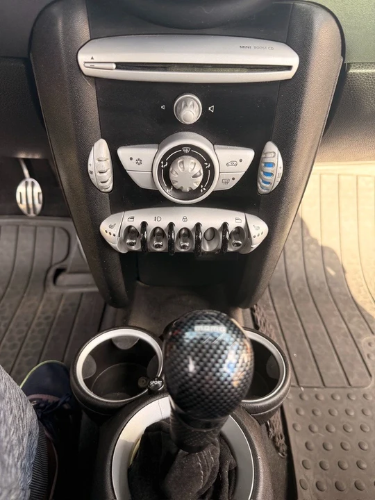 2009 Mini Mini Cooper S 1st Gen - Image 15 of 21