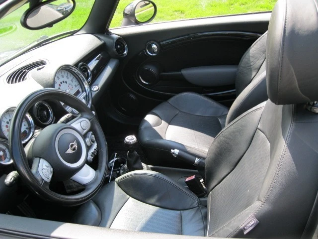 2009 Mini Mini 2nd Gen - Image 12 of 16