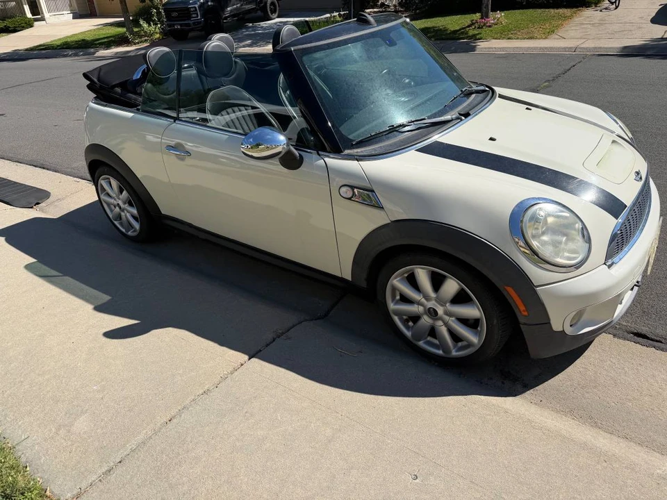 2009 Mini Mini 2nd Gen - Image 2 of 8