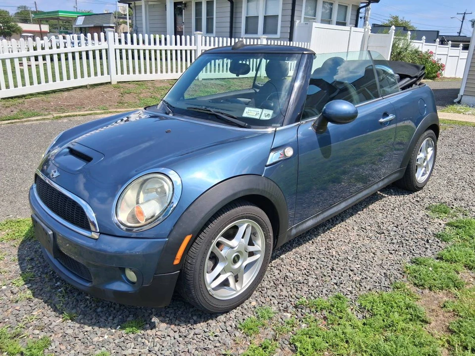 2009 Mini Mini 2nd Gen - Image 2 of 17