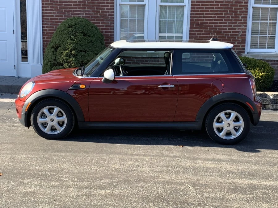 2009 Mini Mini 2nd Gen - Image 2 of 7