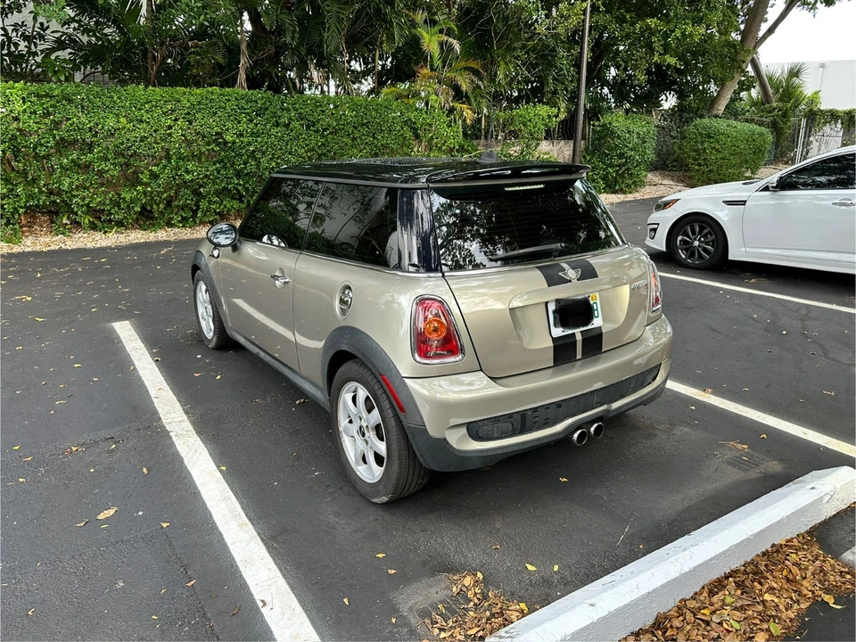 2009 Mini Mini 2nd Gen - Image 4 of 12