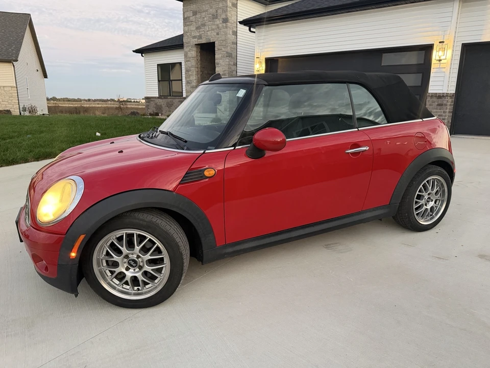 2009 Mini Mini 2nd Gen - Image 2 of 20
