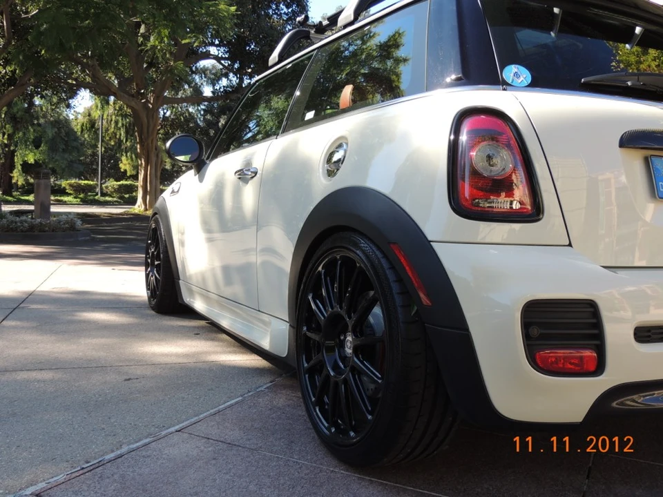 2009 Mini Mini John Cooper Works 2nd Gen - Image 11 of 19