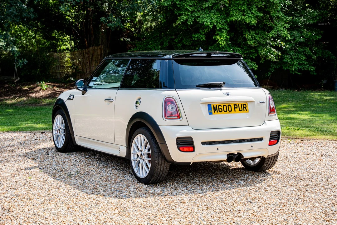 2009 Mini Mini John Cooper Works 2nd Gen - Image 2 of 30