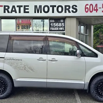 2009 Mitsubishi Delica D5 Chamonix Edition