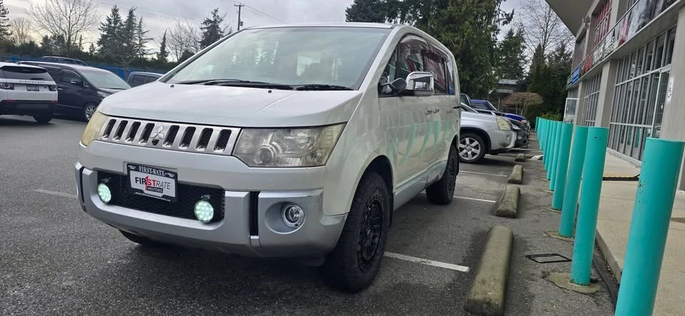 2009 Mitsubishi Delica 5th Gen - Image 4 of 20