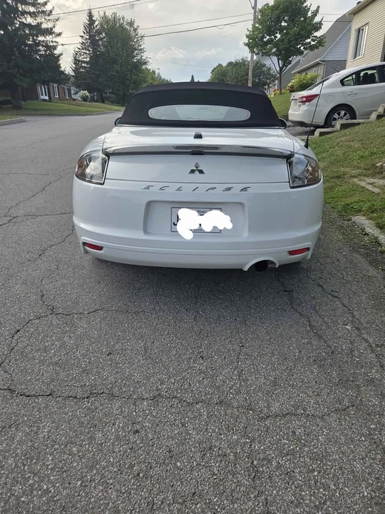 2009 Mitsubishi Eclipse 4th Gen - Image 2 of 4