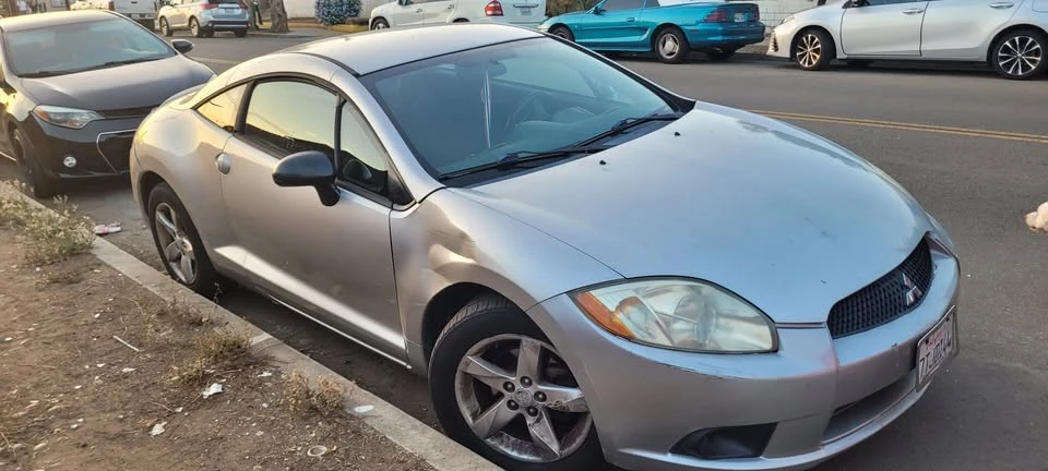 2009 Mitsubishi Eclipse 4th Gen - Image 5 of 9