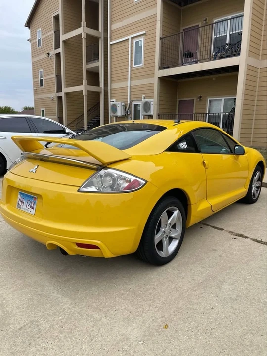 2009 Mitsubishi Eclipse 3rd Gen - Image 2 of 10