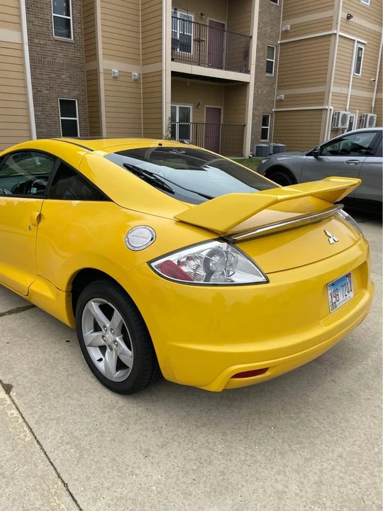 2009 Mitsubishi Eclipse 3rd Gen - Image 9 of 10