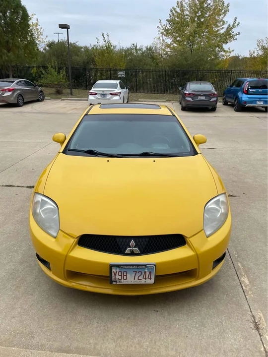 2009 Mitsubishi Eclipse 3rd Gen - Image 3 of 10